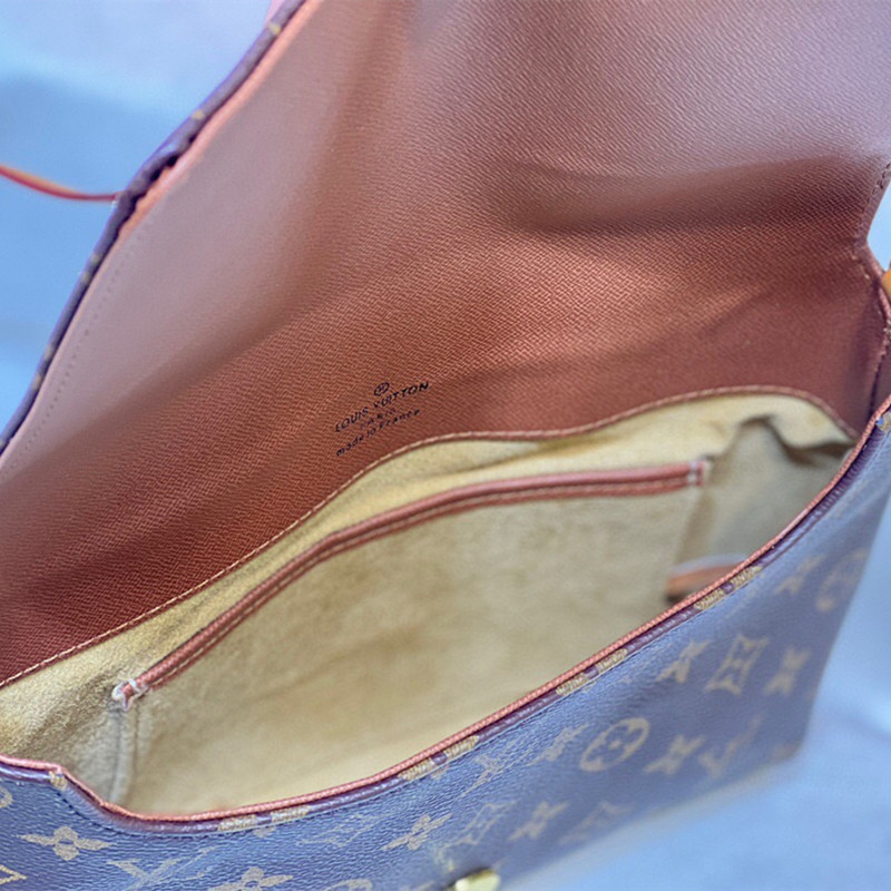 Women's Crossbody Bag Size 25*22*4 cm