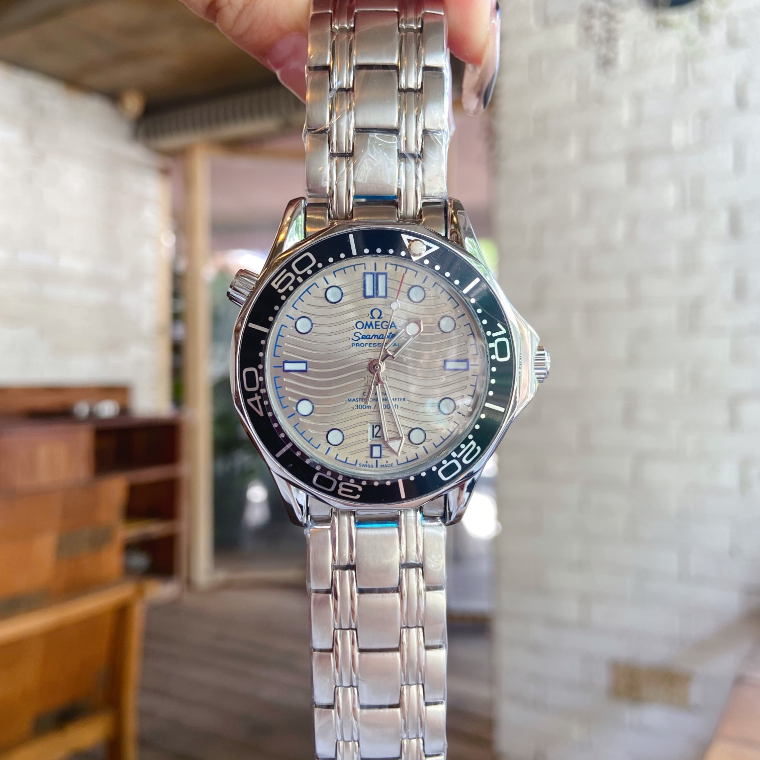 Quartz Watch 3 Colors Size:40MM