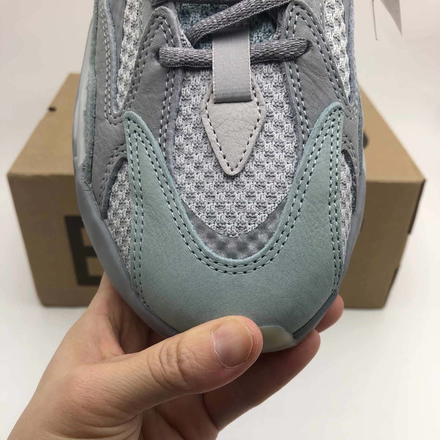 Yeezy Boost 700V2 EU36-EU47 / US3.5-US12