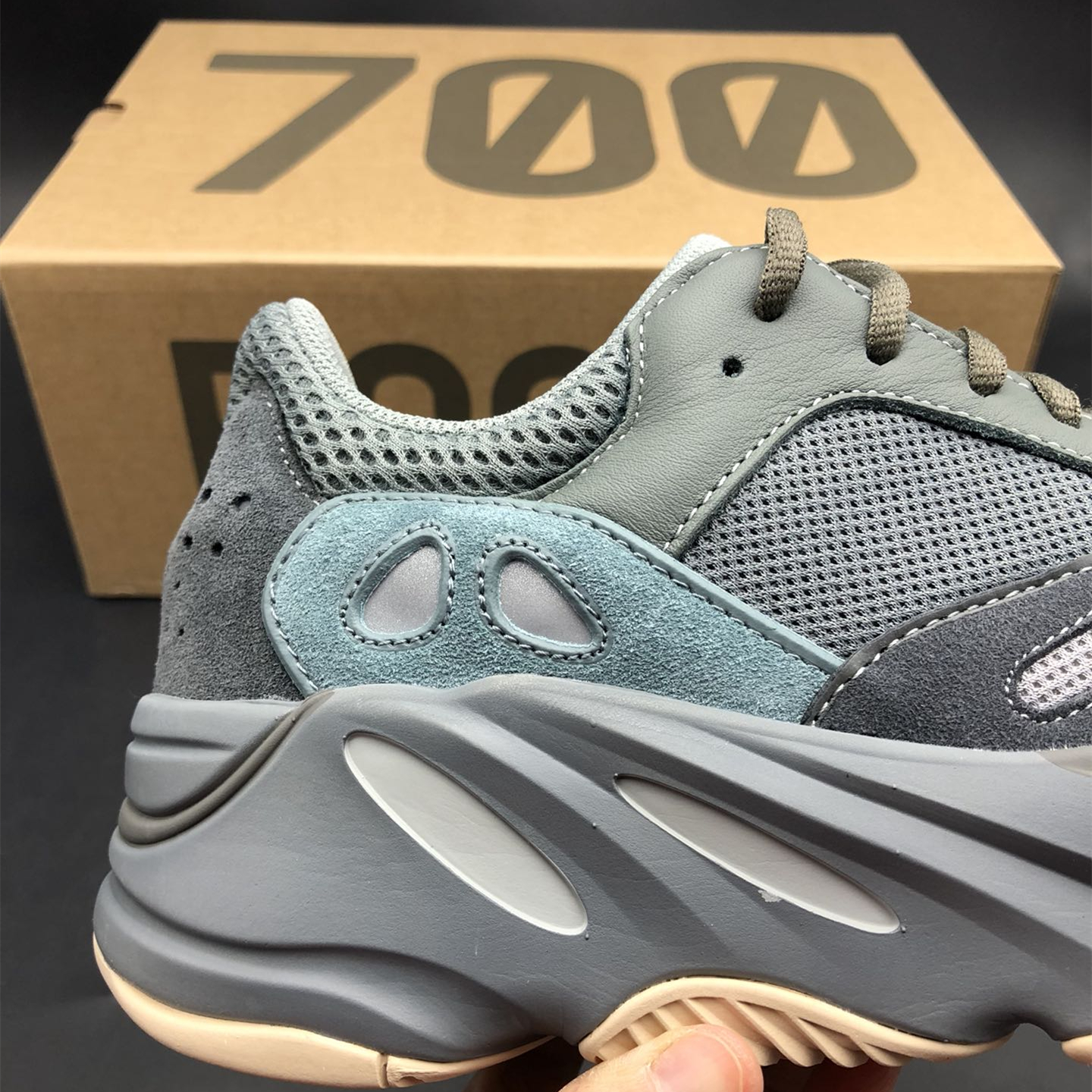 Yeezy Boost 700V1 Reflective Running Shoes 3M EU36-EU47 / US3.5-US12