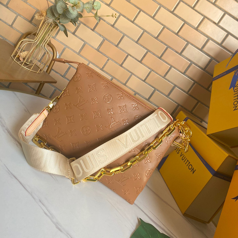 Coussin Small Bag Camel Size 26*20*12cm