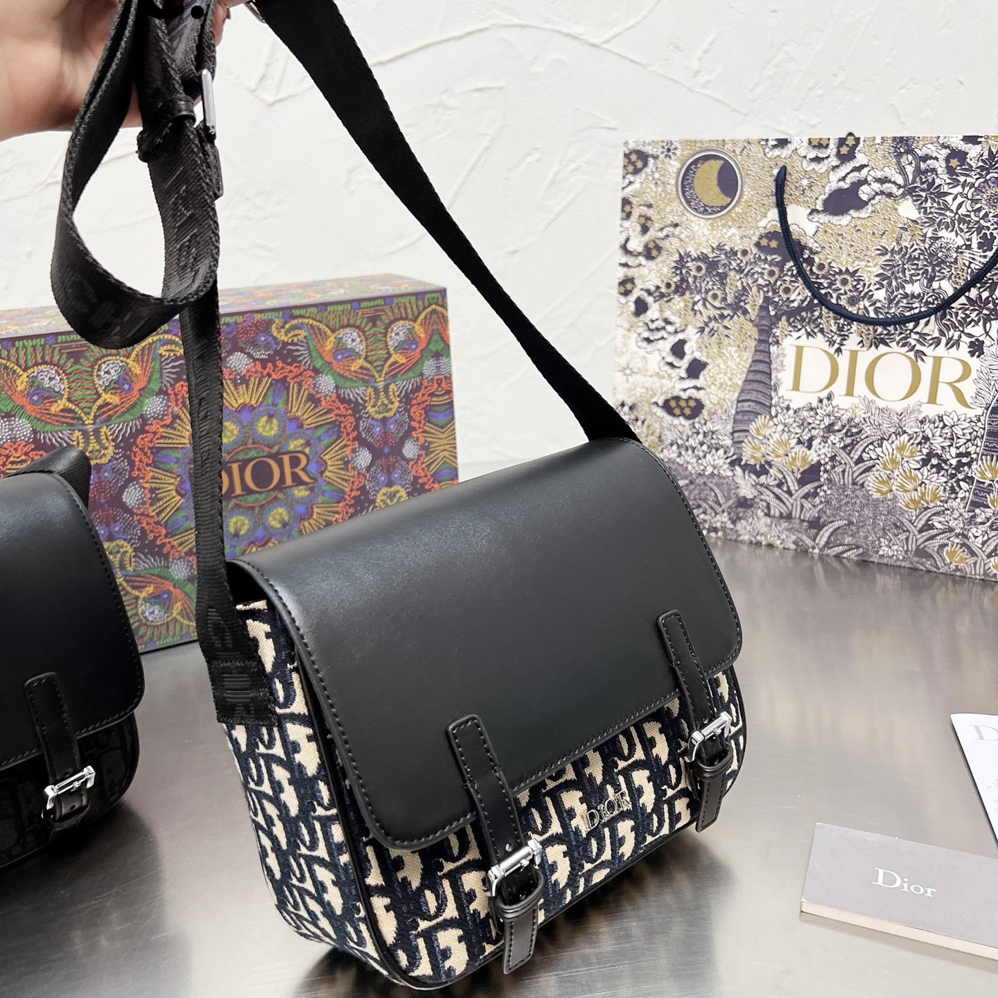 2022 New MESSENGER Oblique bag size:22*18cm