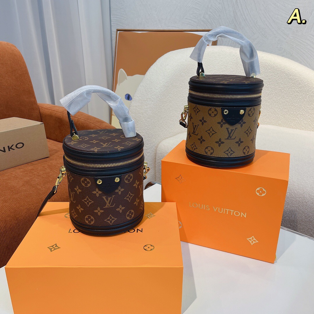 2022 New Bags size:15*14*18cm