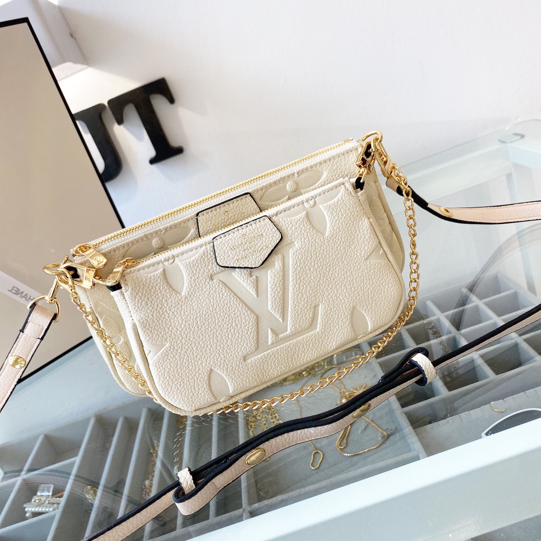 Handbags Size:17*11cm