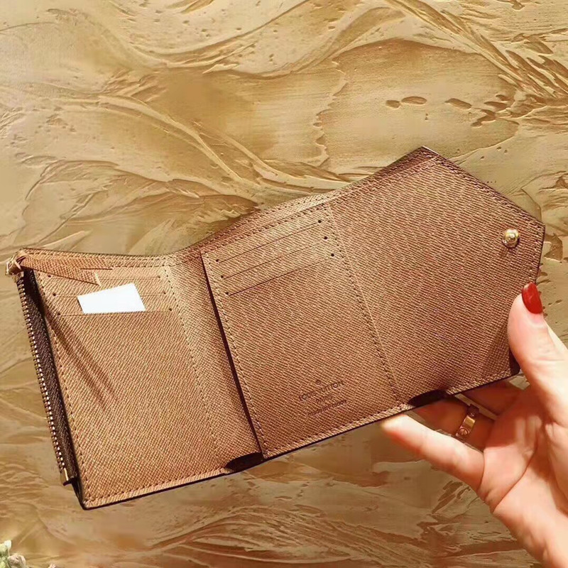 Emilie Wallet Classic Petite Practical Monogram Canvas Made Size 11 * 10cm