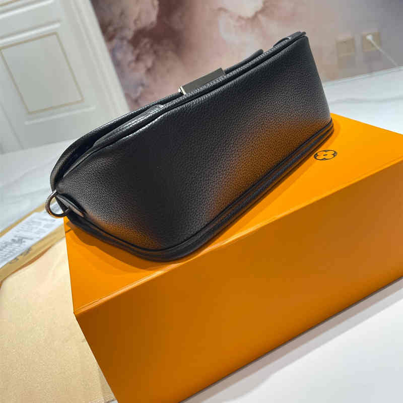 Buci Handbag Black Women's Crossbody Shoulder Bag