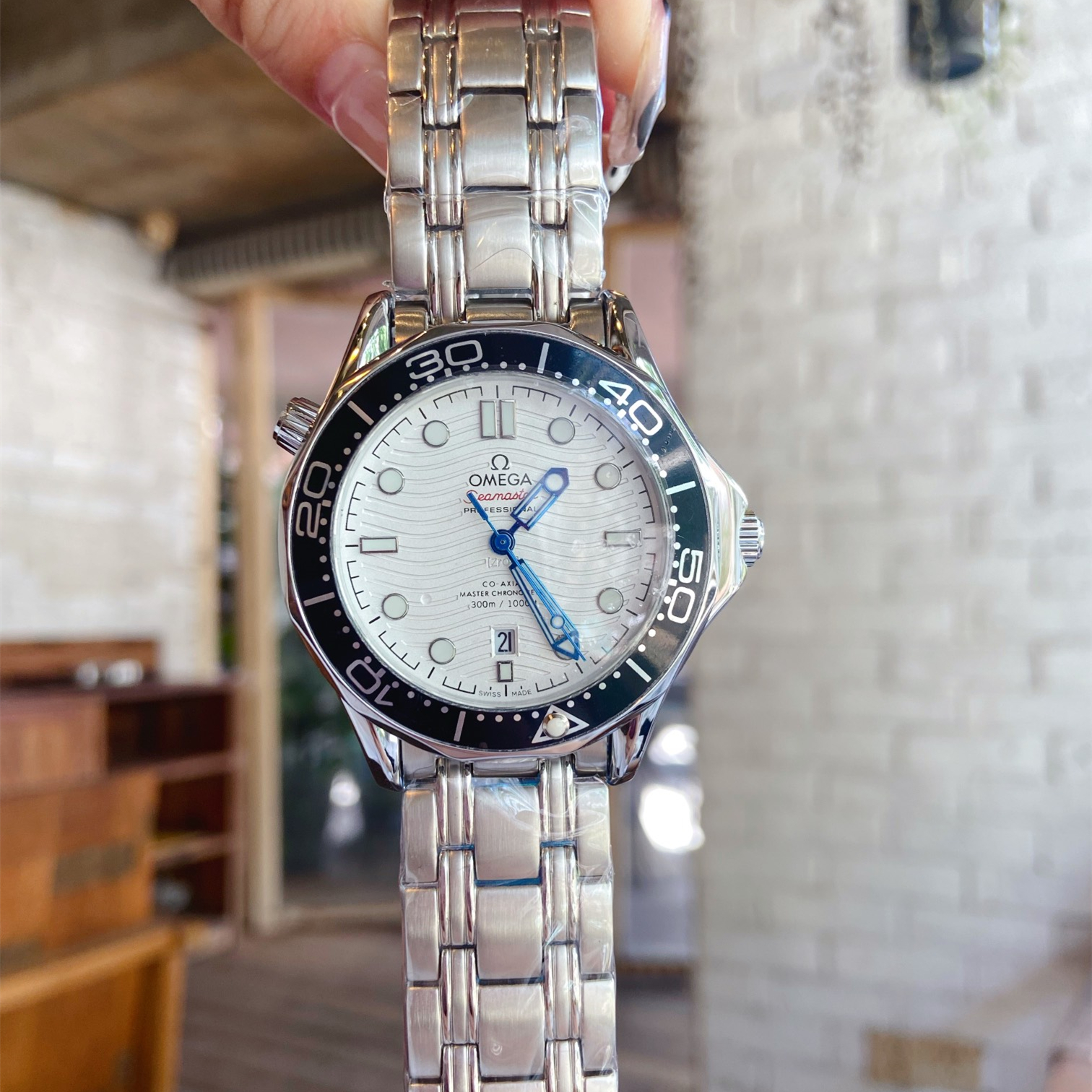 Quartz Watch 3 Colors Size:40MM