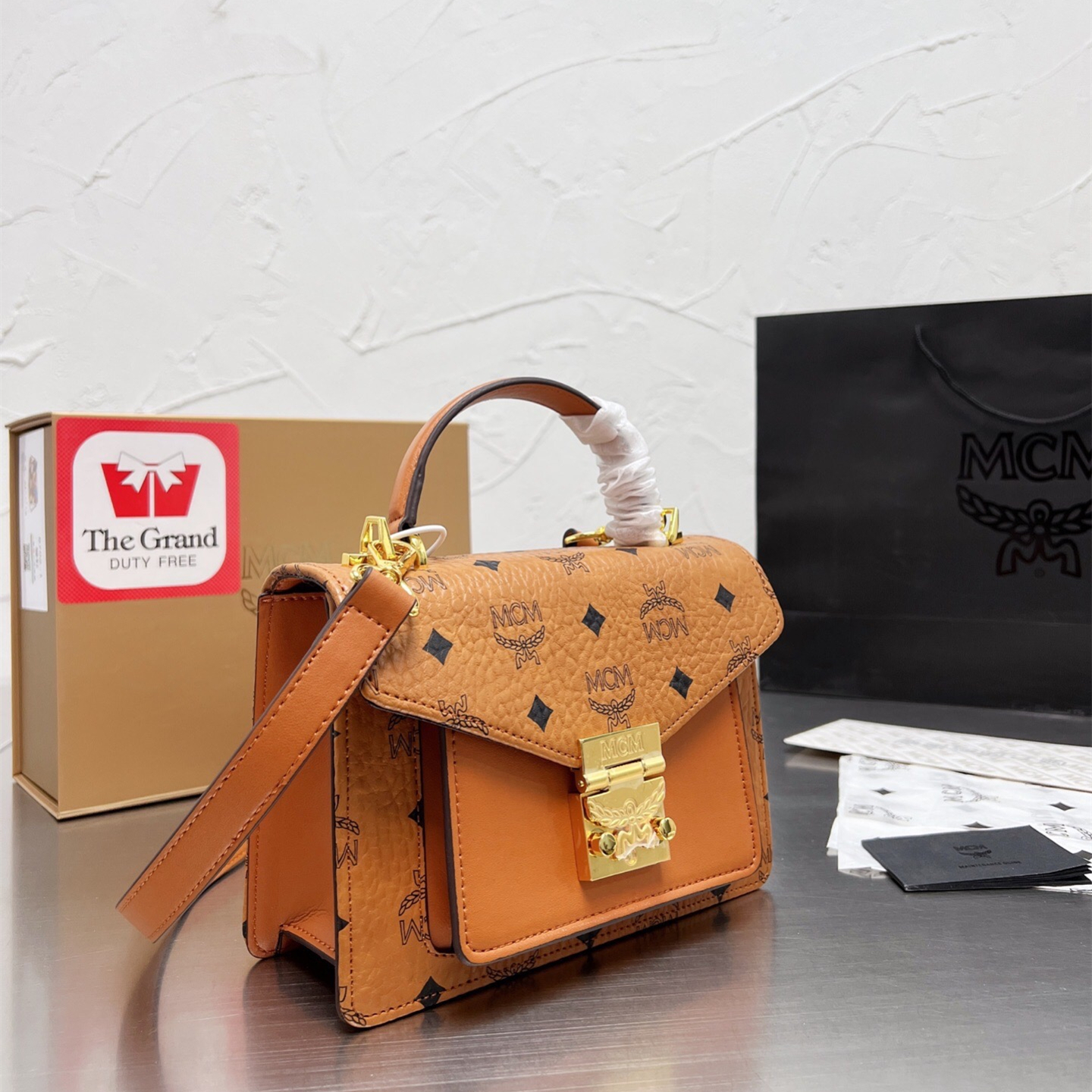 Patricia Satchel Visetos bags Size:21*15CM