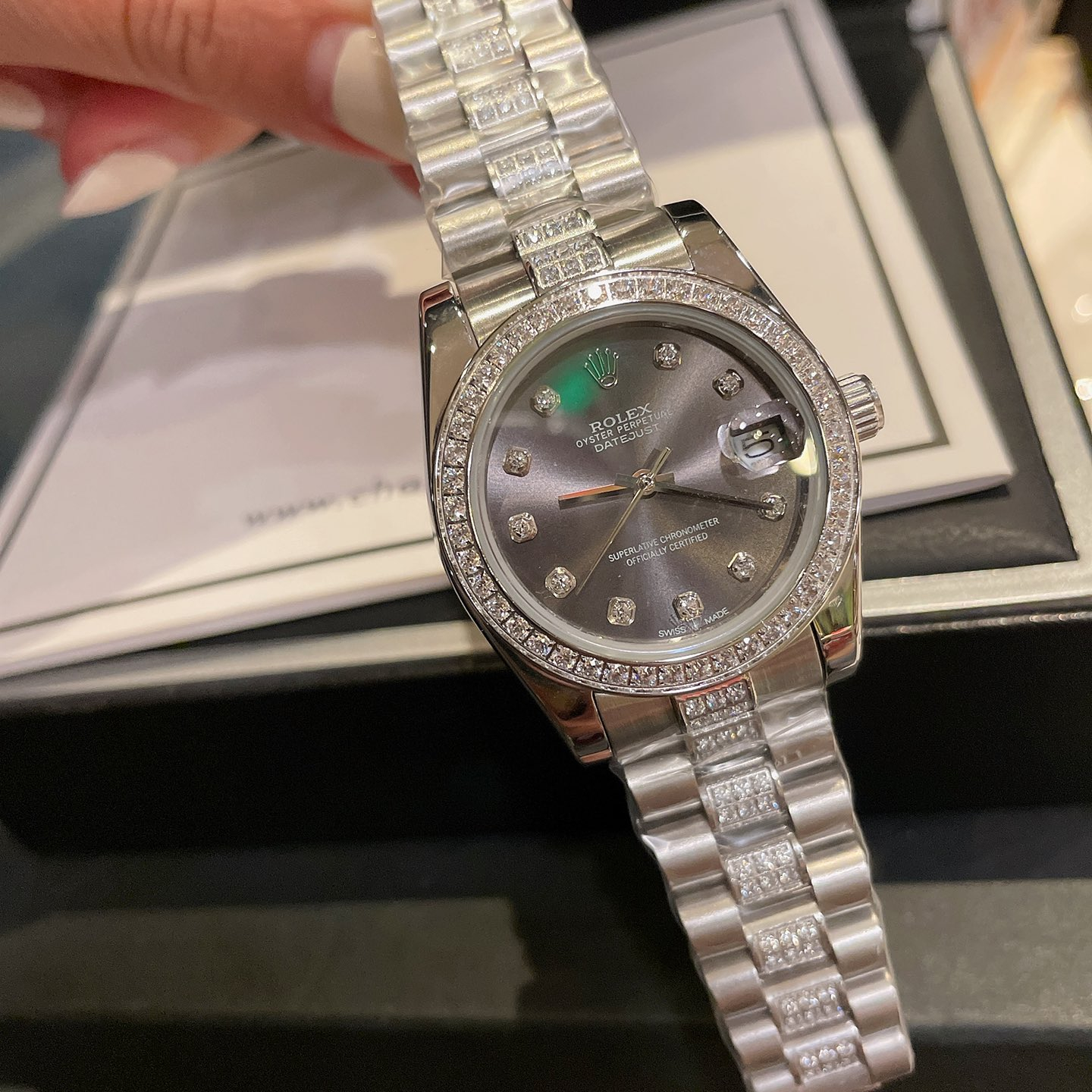 Daybreak Collection Classic Ladies Watch