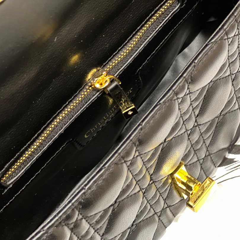 Caro Bags Handbag size:21*14cm