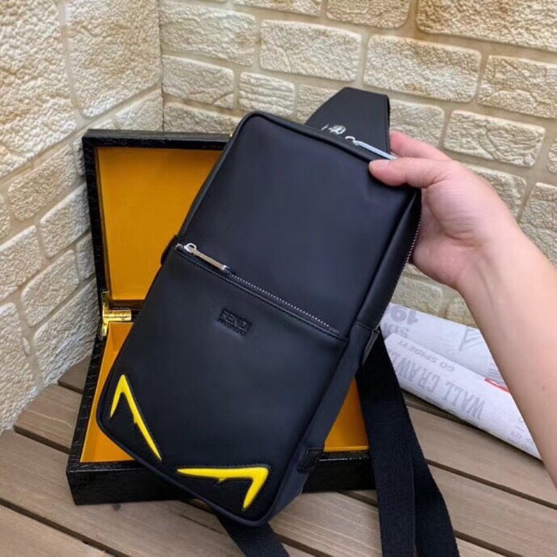 Men's Chest bag Shoulder Bag Size 30*17*6 cm