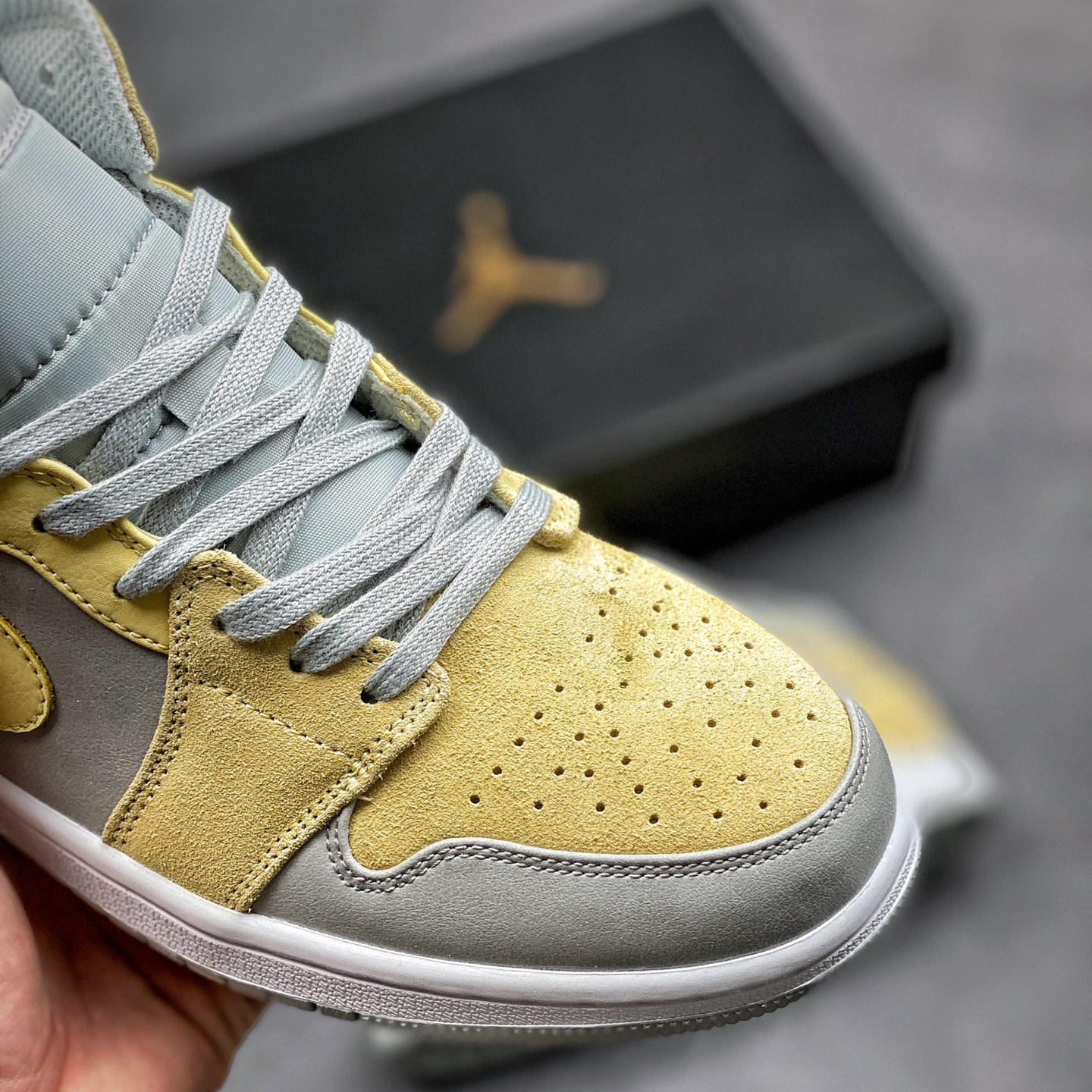 Air Jordan 1 Mid Leisure Board Shoes EU36-EU47.5/ US4-US13