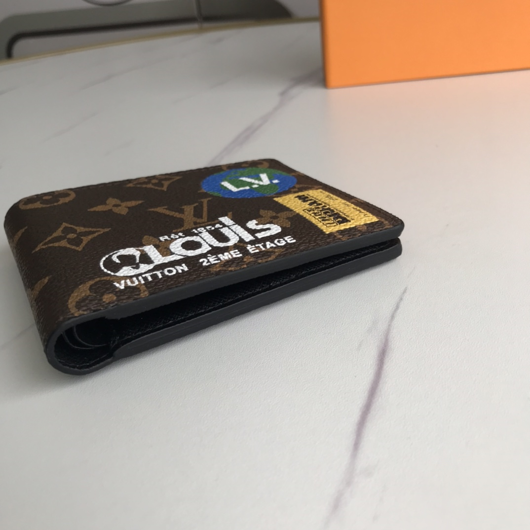 Wallets 2 colors SIZE:12*9CM