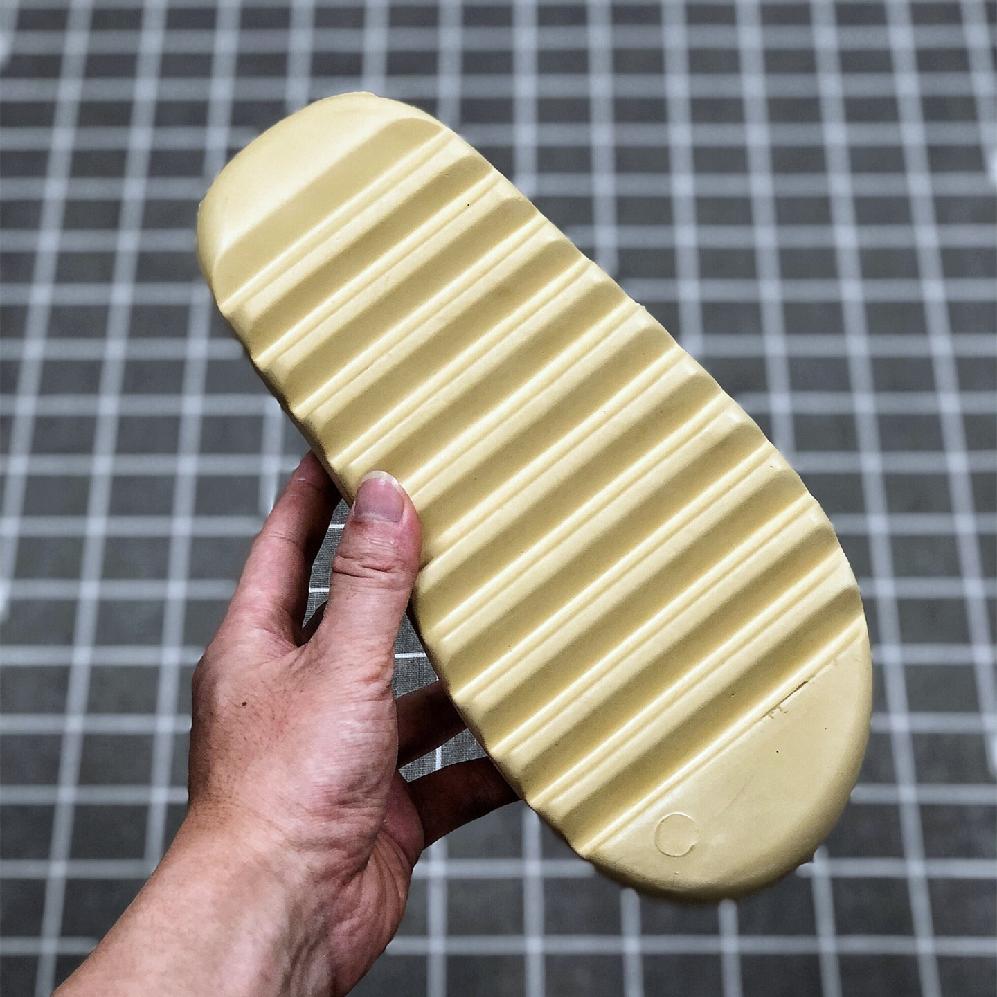 Yeezy Slide EU36-EU45/ US3.5-US10.5