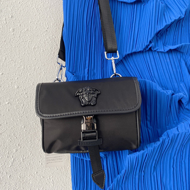 La Medusa Men's Small Messenger Bag Size 22*16 cm