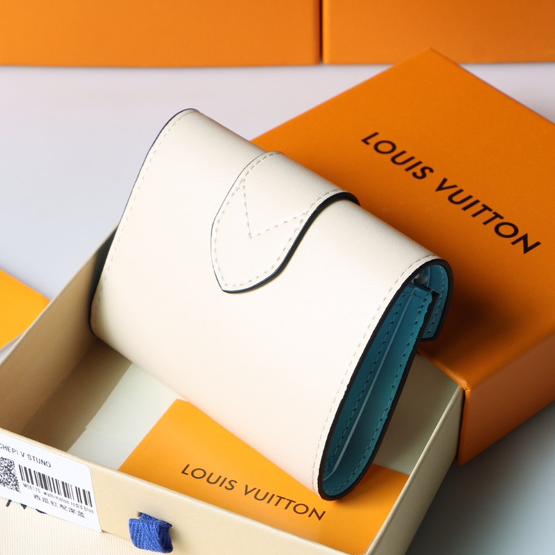 Pont 9 Wallet Milk White Size 12*9*2.5 cm