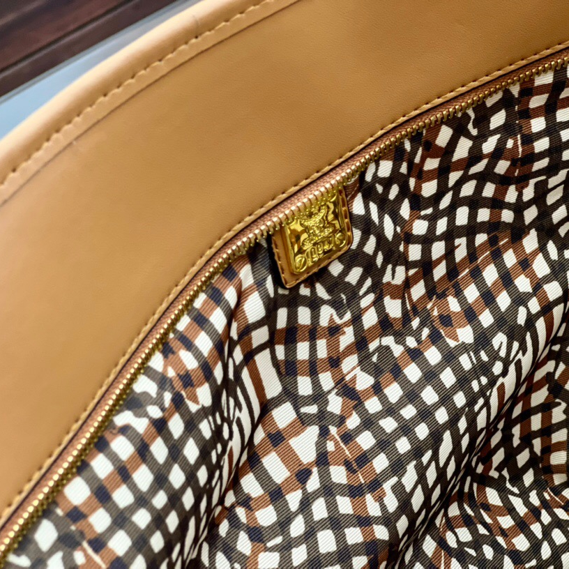 Toni Visetos Bags size:34*30cm