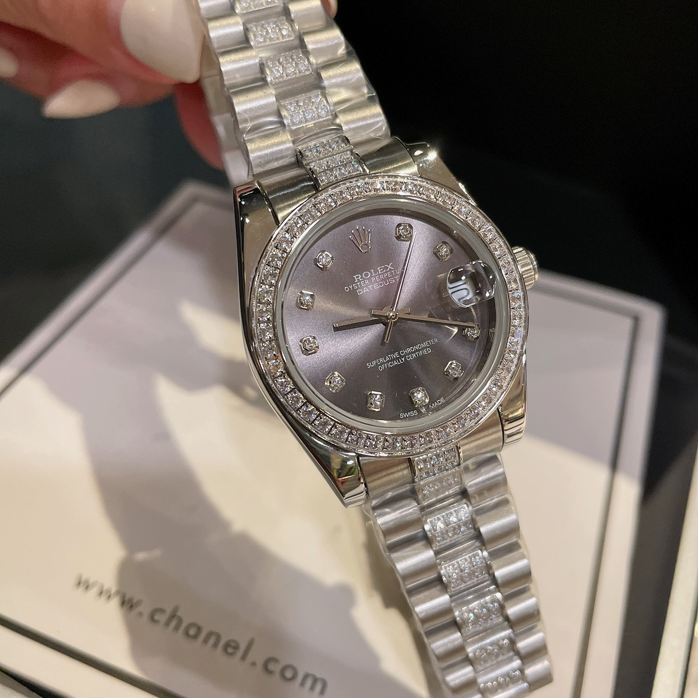 Daybreak Collection Classic Ladies Watch