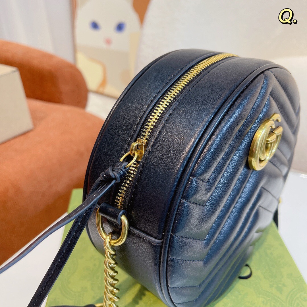 Bags Size: 19*7*19cm