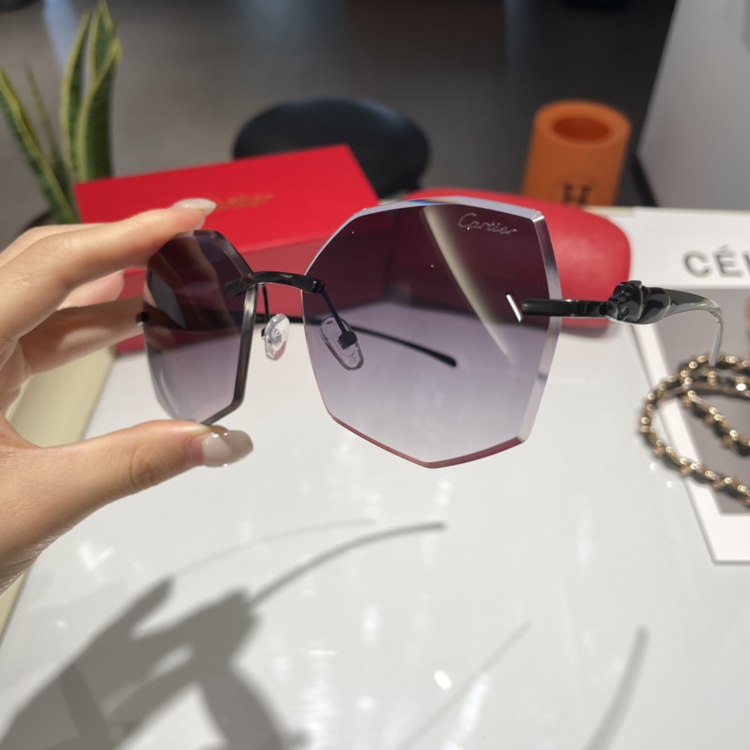 Men's and Women's 2022 New Sunglasses 6 Colors