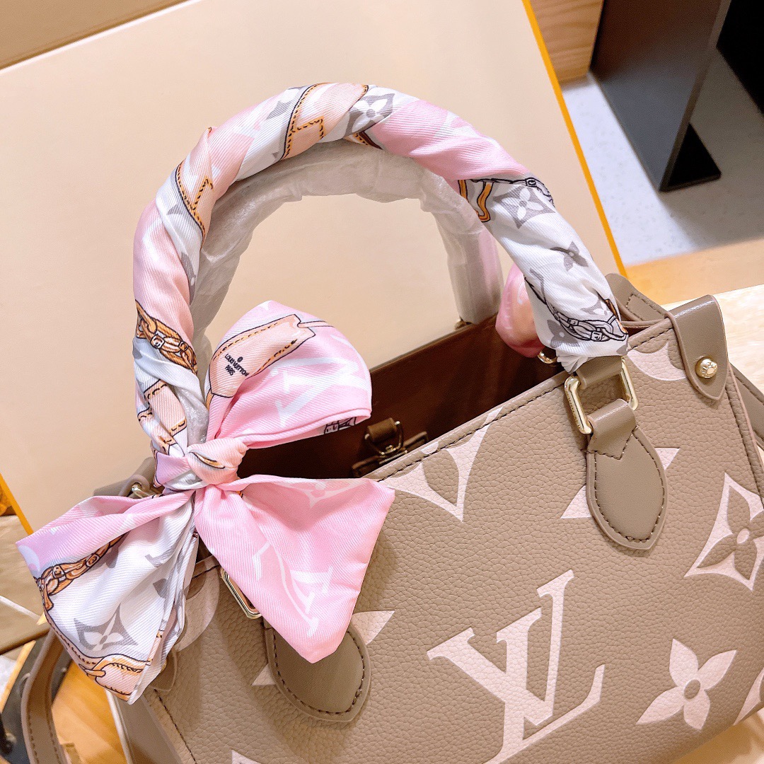 2022 Onthego bag Size:25cm