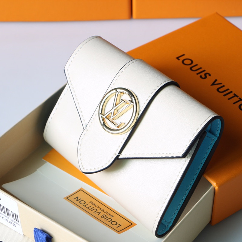 Pont 9 Wallet Milk White Size 12*9*2.5 cm