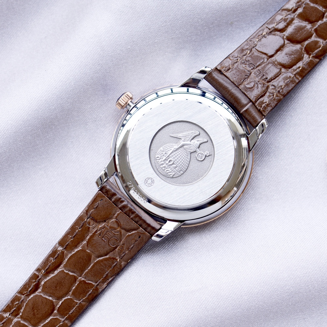 Quartz Watches ,The strap comes in your choice of 5 colors