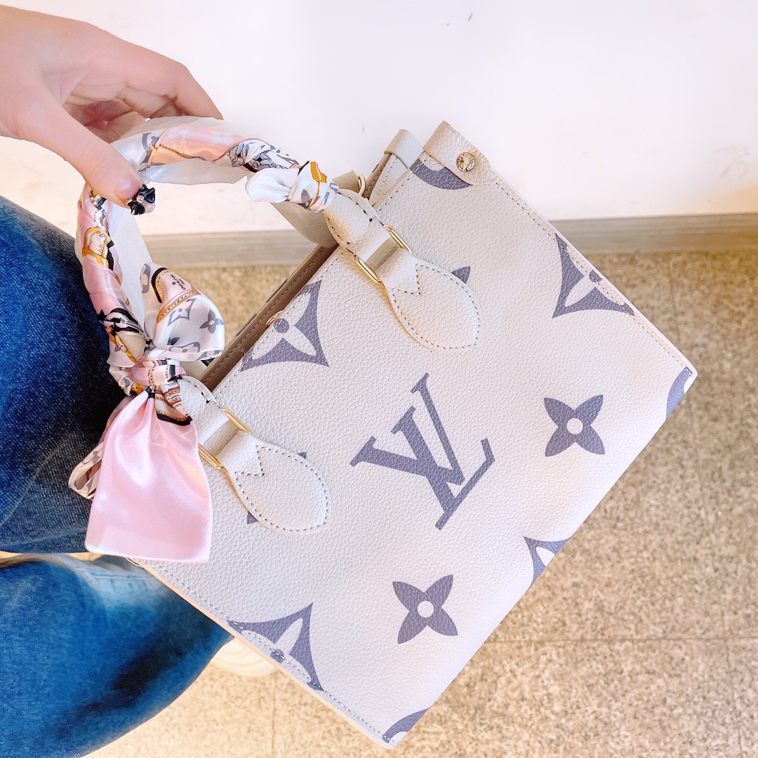 2021 Onthego bag Size:30cm