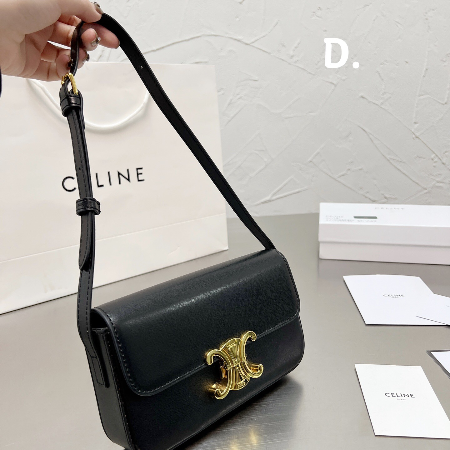 Triomphe Bags Size:21*14cm