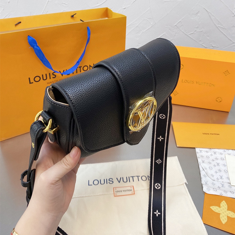 Pont 9 Soft Medium Bag Black Size 25*17.5*8 cm