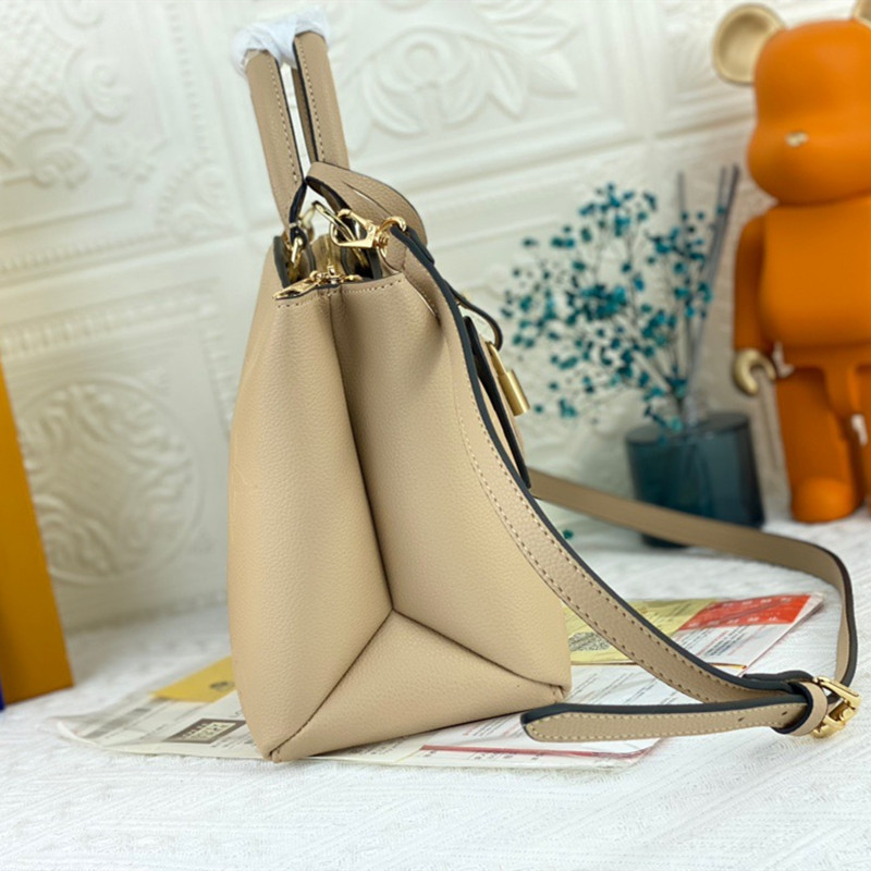 Grand Palais Handbag Khaki Size 34*24*15 cm