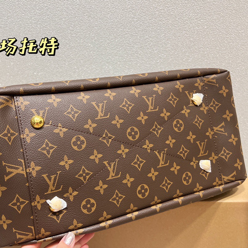 artsy Bags size:39*32cm