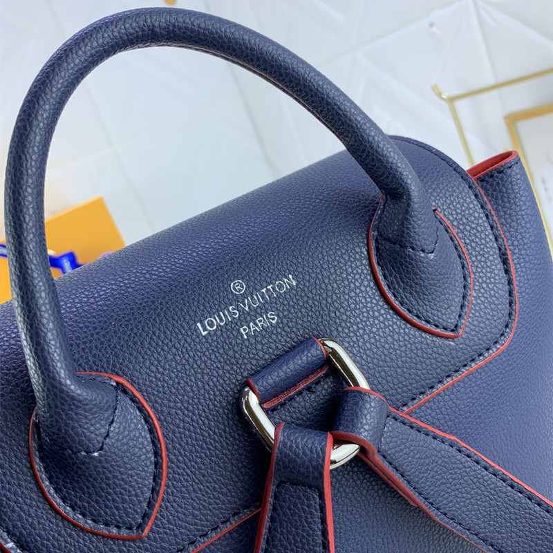 Lockme Shoulder Bag Ladies Fashion Backpack Schoolbag Size 22 * 28 * 13 cm