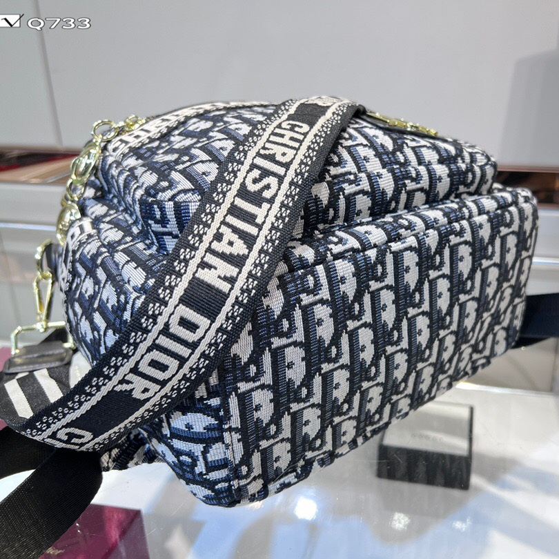 Backpack Size:27*12*30cm