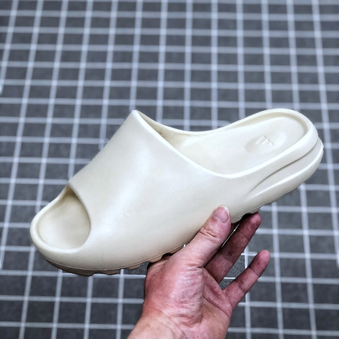 Yeezy Slide EU36-EU45/ US3.5-US10.5