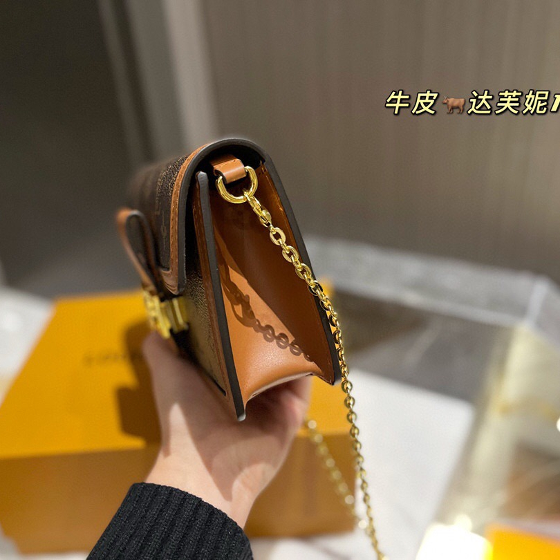 Monogram Dauphine Bag size:18.5*12cm