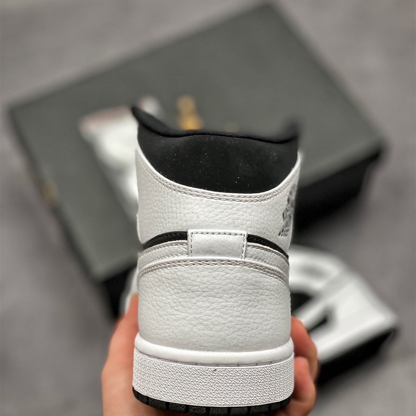 Air Jordan 1 Mid Leisure Board Shoes EU36-EU47.5/ US4-US13