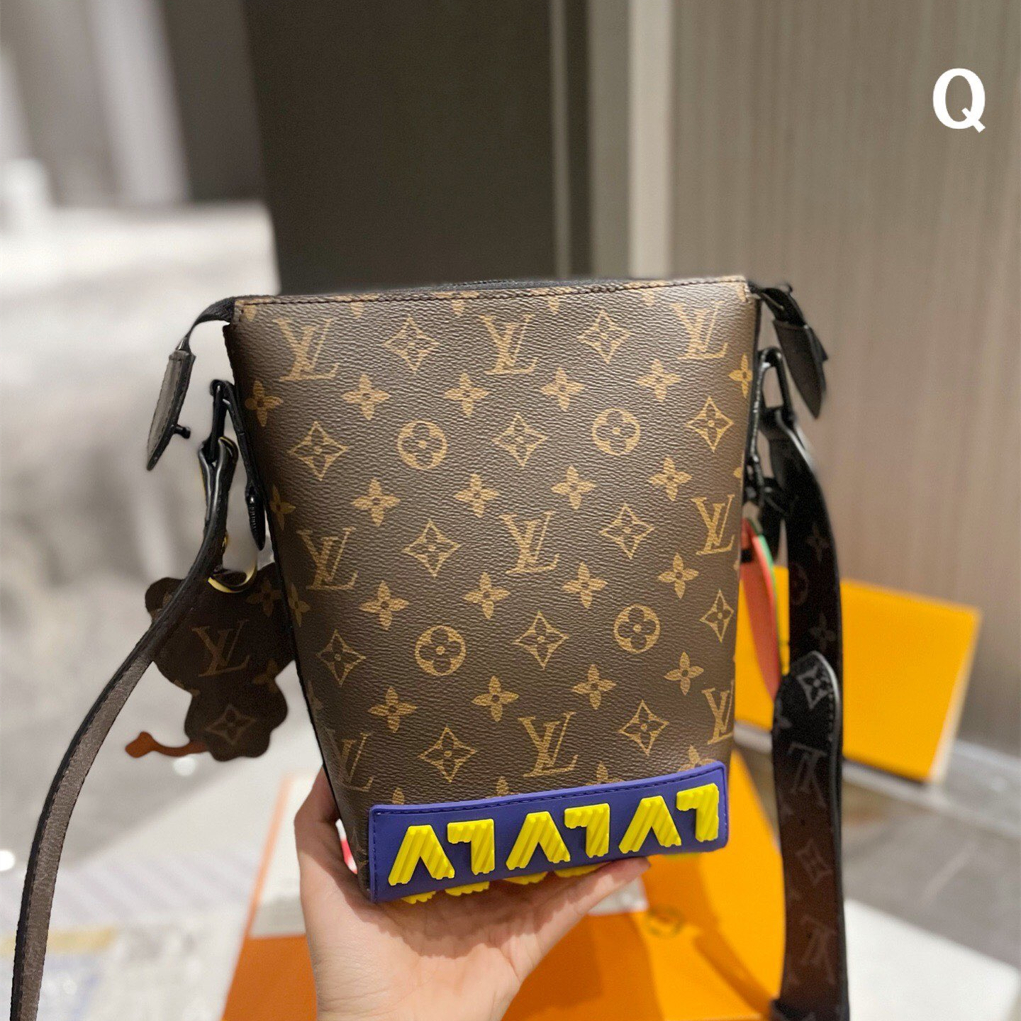 Rubber “ zoom with friends”