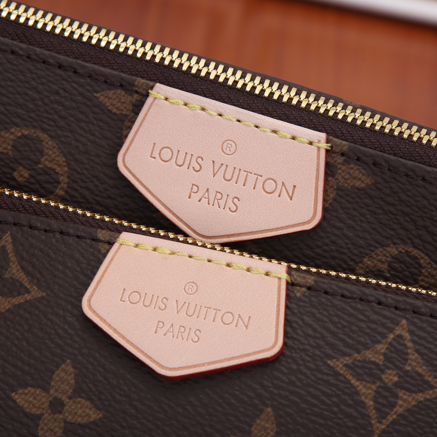 multi pochette accessories