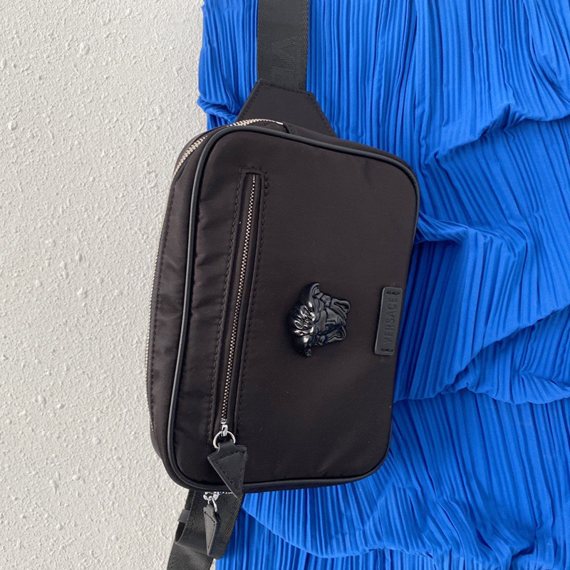 La Medusa Fanny Pack Size 22*16*5 cm