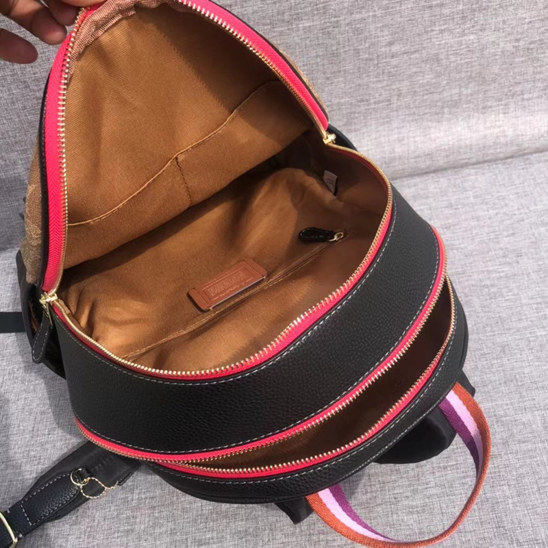 Christmas Limited Models Of Women's Medium Cowhide Zipper Backpack Size 34 * 27 * 10 cm