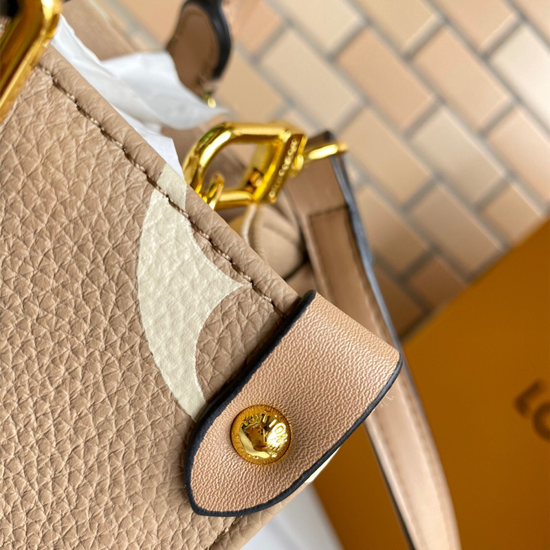 On The Go Small Tote Women's Crossbody Bag 3 Colors Size 25*19*11.5 cm