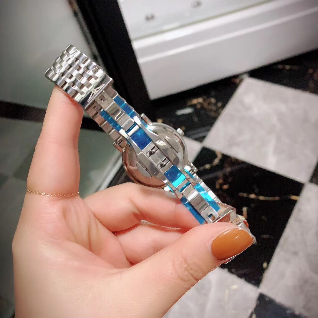 Quartz Watch Male 40mm Female 30mm