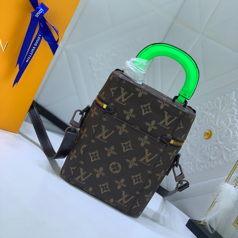 Vertical Box Trunk Bag Men's Mobile Phone Bag Size 15.5*22*7.5 cm