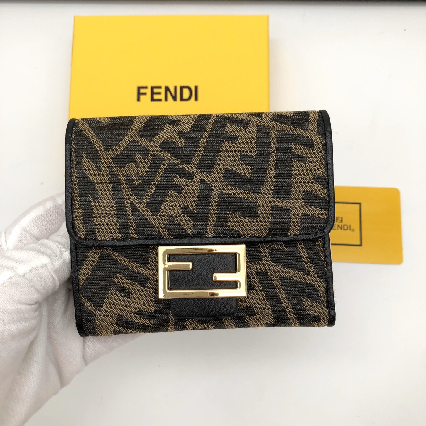 Wallet , Size:11*10.5*2CM