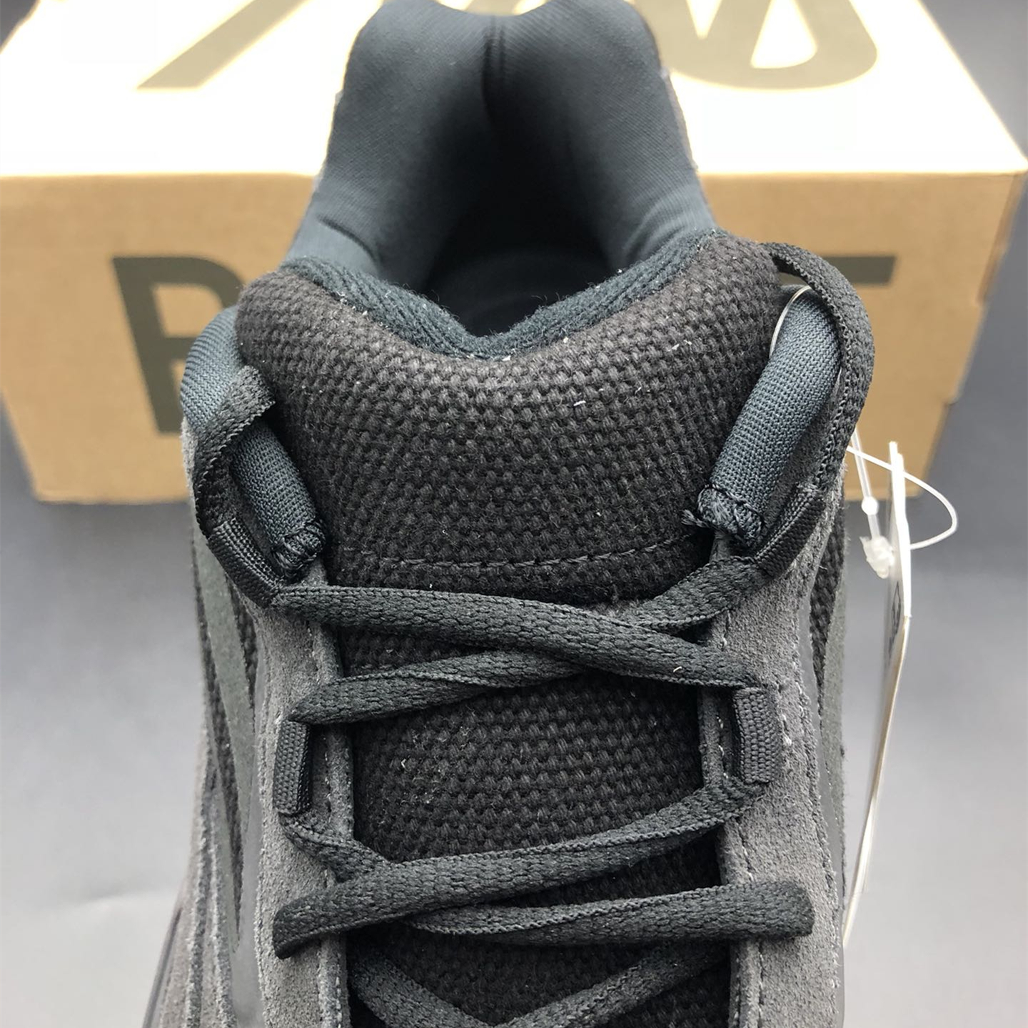 Yeezy Boost 700V2 EU36-EU47 / US3.5-US12