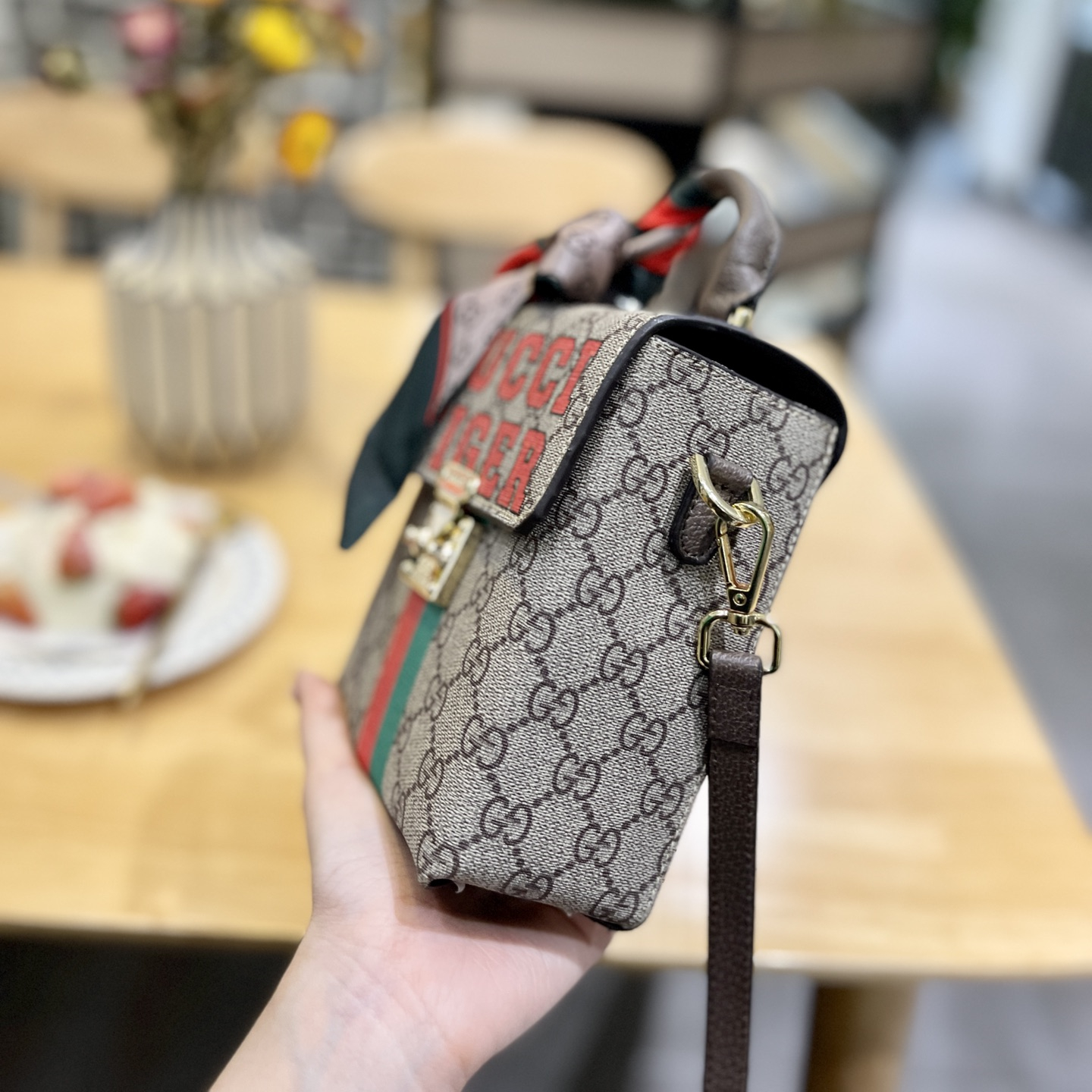 Bag Size:13*17cm