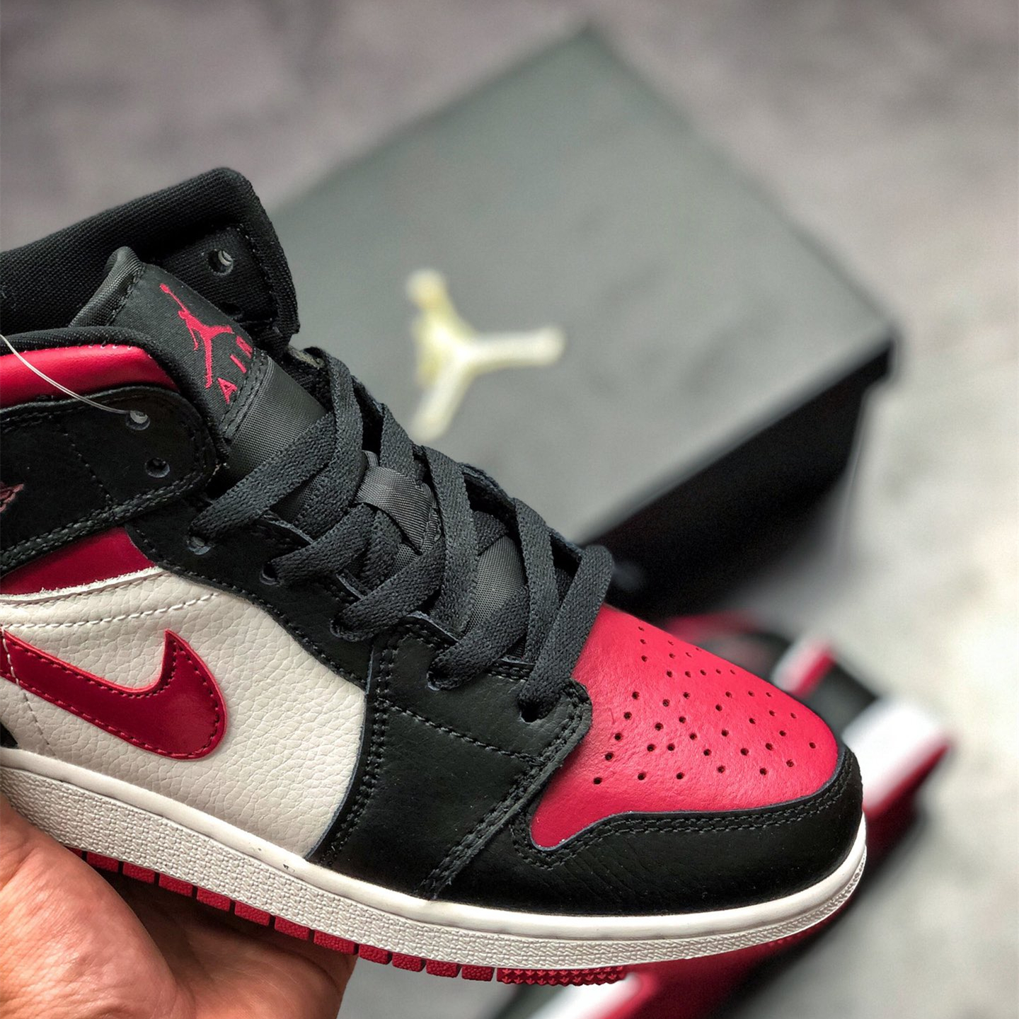 Air Jordan 1 Mid Leisure Board Shoes EU36-EU47.5/ US4-US13