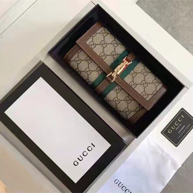 Wallet Size Cross Body Bag Size 19*10.5*3.5cm