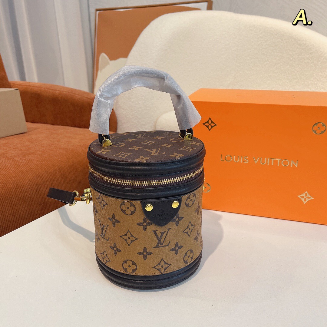 2022 New Bags size:15*14*18cm